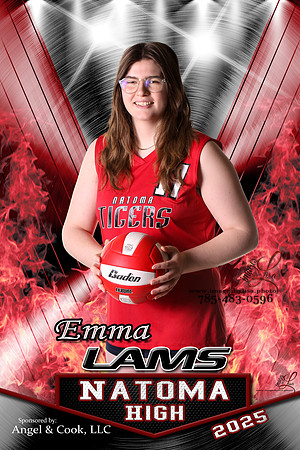 LamsEmma_Natoma_SeniorBanners_2025_Spin