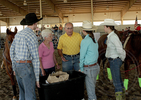 40d_0728_ShyniaMemorialCutting2009.jpg